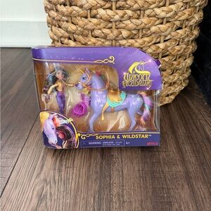 Unicorn Academy Sophia & Wildstar Set with 2 Riding Accessories And Hair Tool